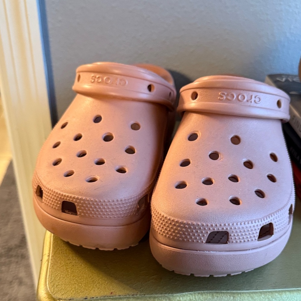 CROCS Clogs Sandals - Light Pink PREOWNED SIZE W10